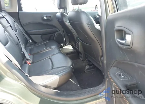 2018 Jeep Compass Limited 4X4 z USA, uszkodzony, nr VIN 3C4NJDCB0JT397690